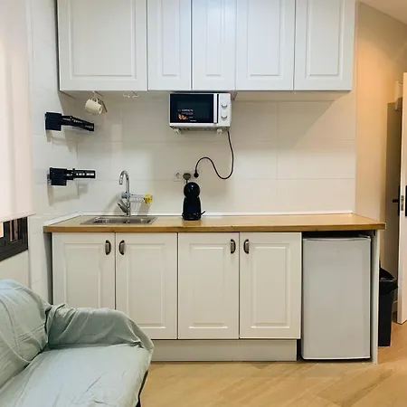 Дом отдыха Plaza De Espana Independent House Барселона