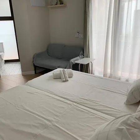 Plaza De Espana Independent House Holiday home