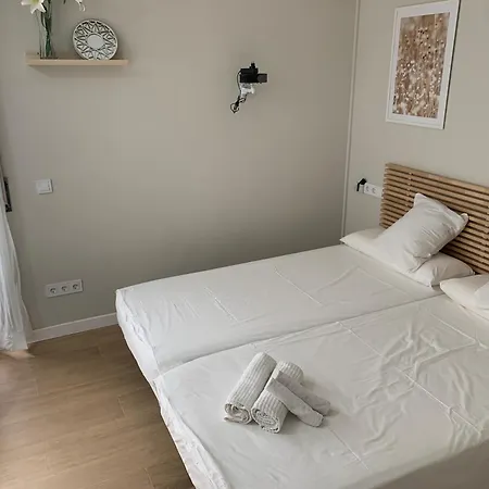 Plaza De Espana Independent House Дом отдыха Барселона