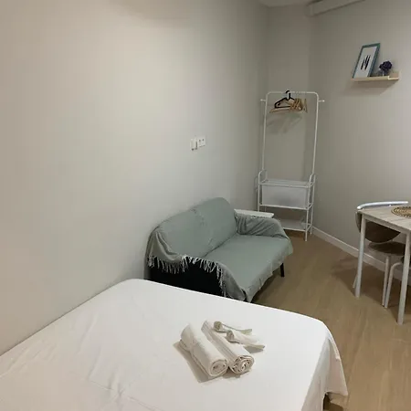 Дом отдыха Plaza De Espana Independent House Барселона